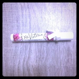 VICTORIA'S SECRET Xo Victoria Roller Ball